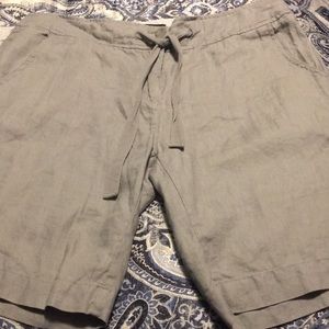Linen shorts- Jones & Co
